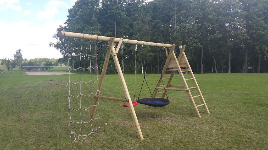 Erlendi Kodumajutus Villa Pärnu Kültér fotó