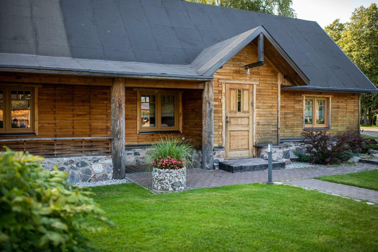 Erlendi Kodumajutus Villa Pärnu Kültér fotó