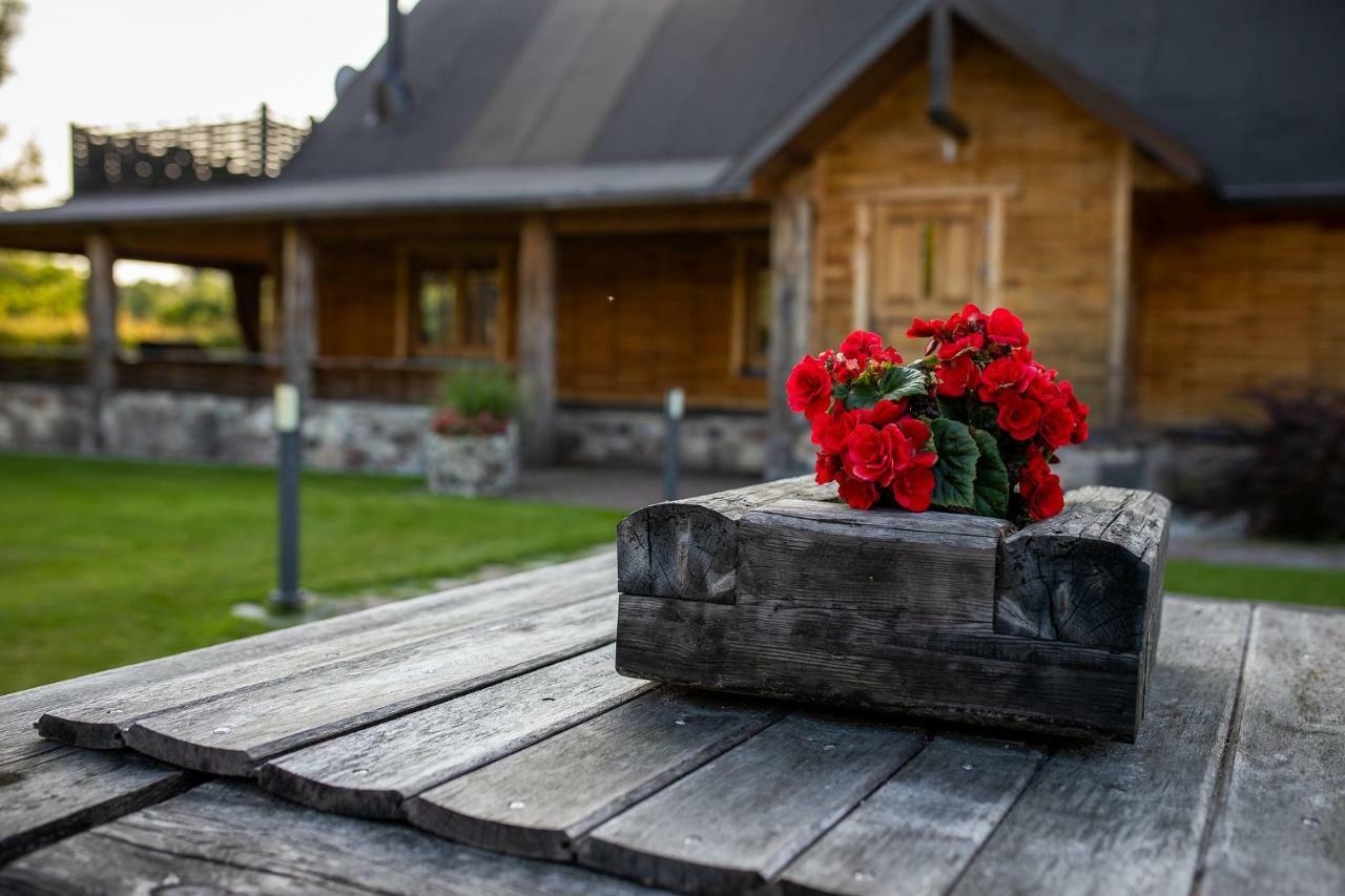 Erlendi Kodumajutus Villa Pärnu Kültér fotó