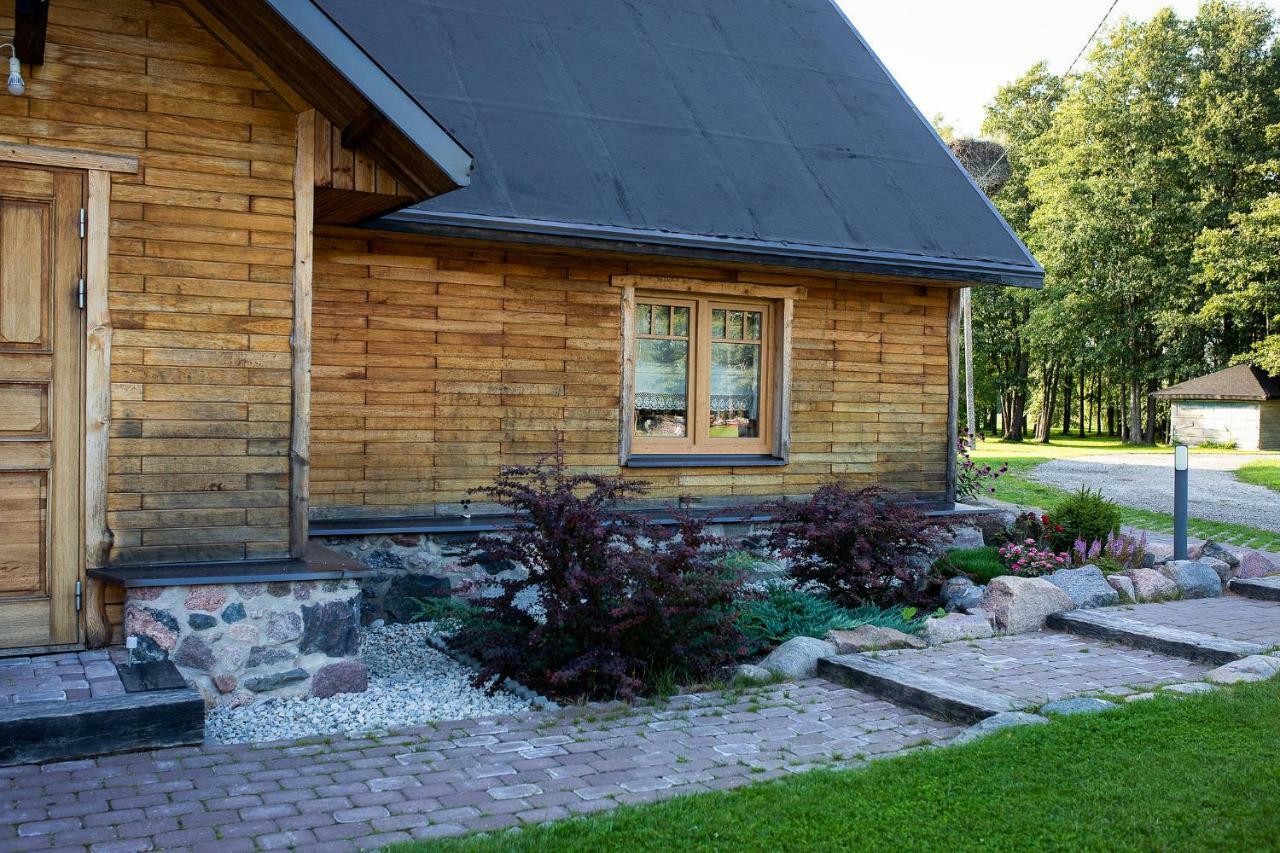 Erlendi Kodumajutus Villa Pärnu Kültér fotó