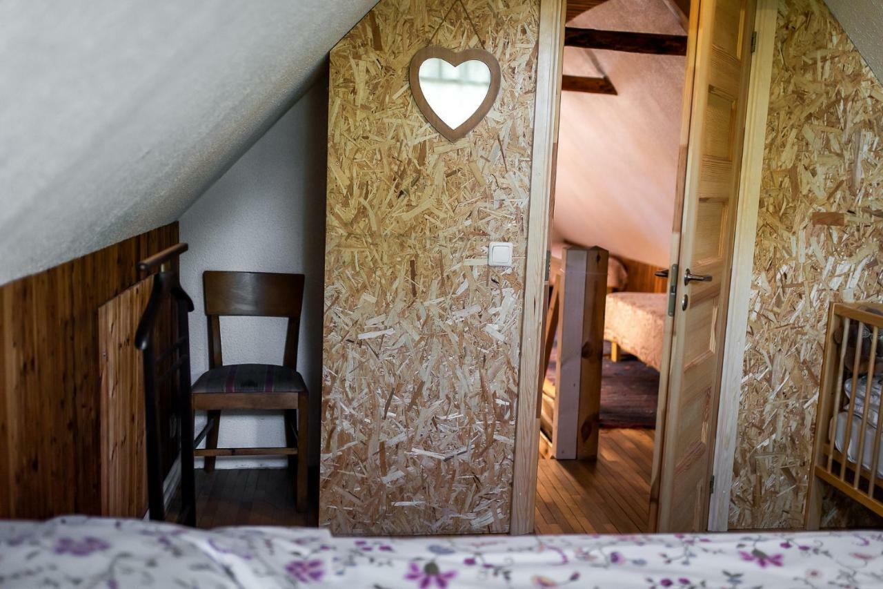 Erlendi Kodumajutus Villa Pärnu Kültér fotó