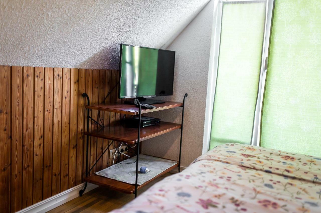 Erlendi Kodumajutus Villa Pärnu Kültér fotó